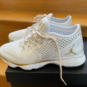 Jordan Flow White Shoes - Men